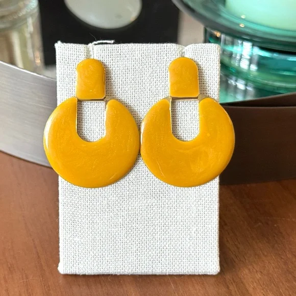 Vintage Bold Mustard Yellow Statement Earrings - Picture 4 of 6